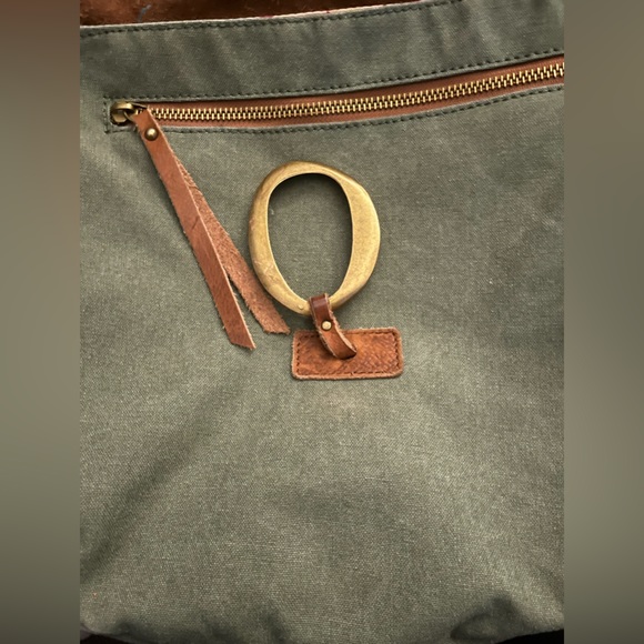 Lucky Brand Shoulder Bag - Picture 13 of 16